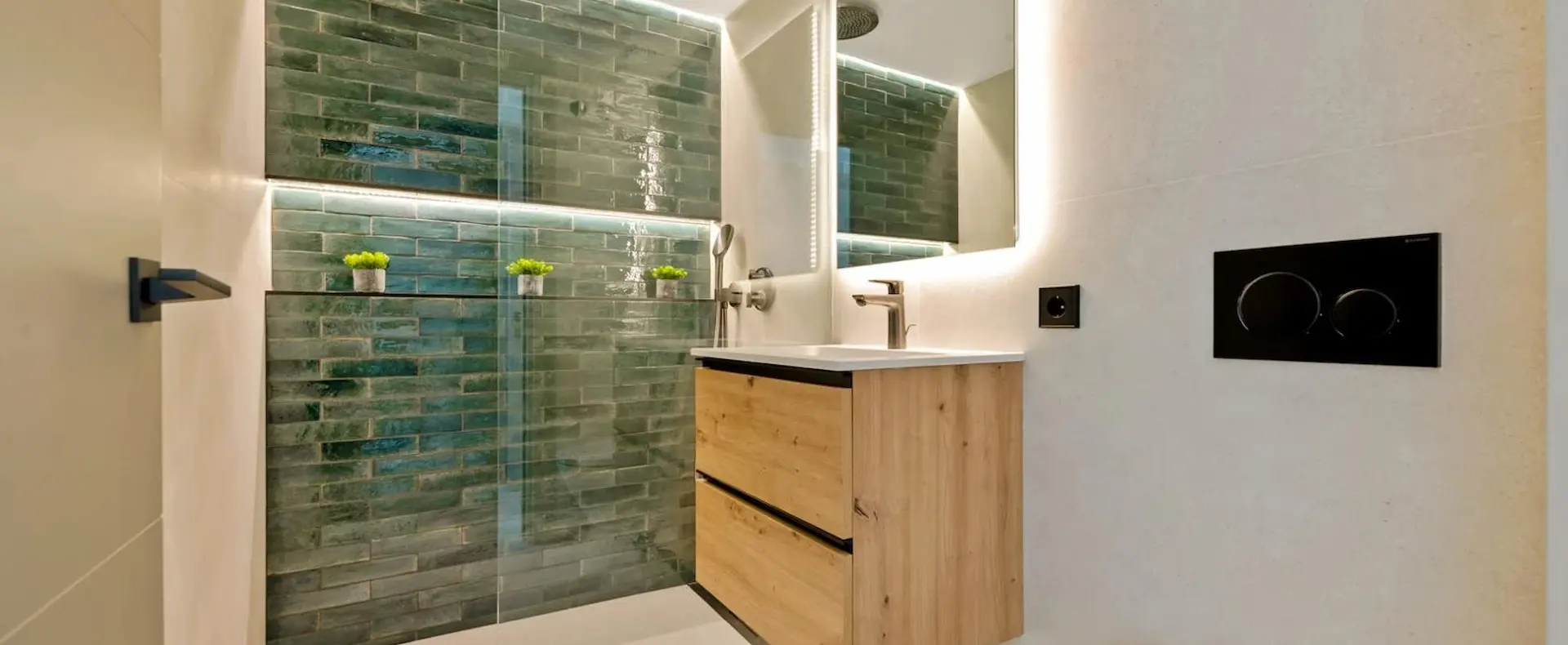 Renoviertes Penthouse mit Meerblick