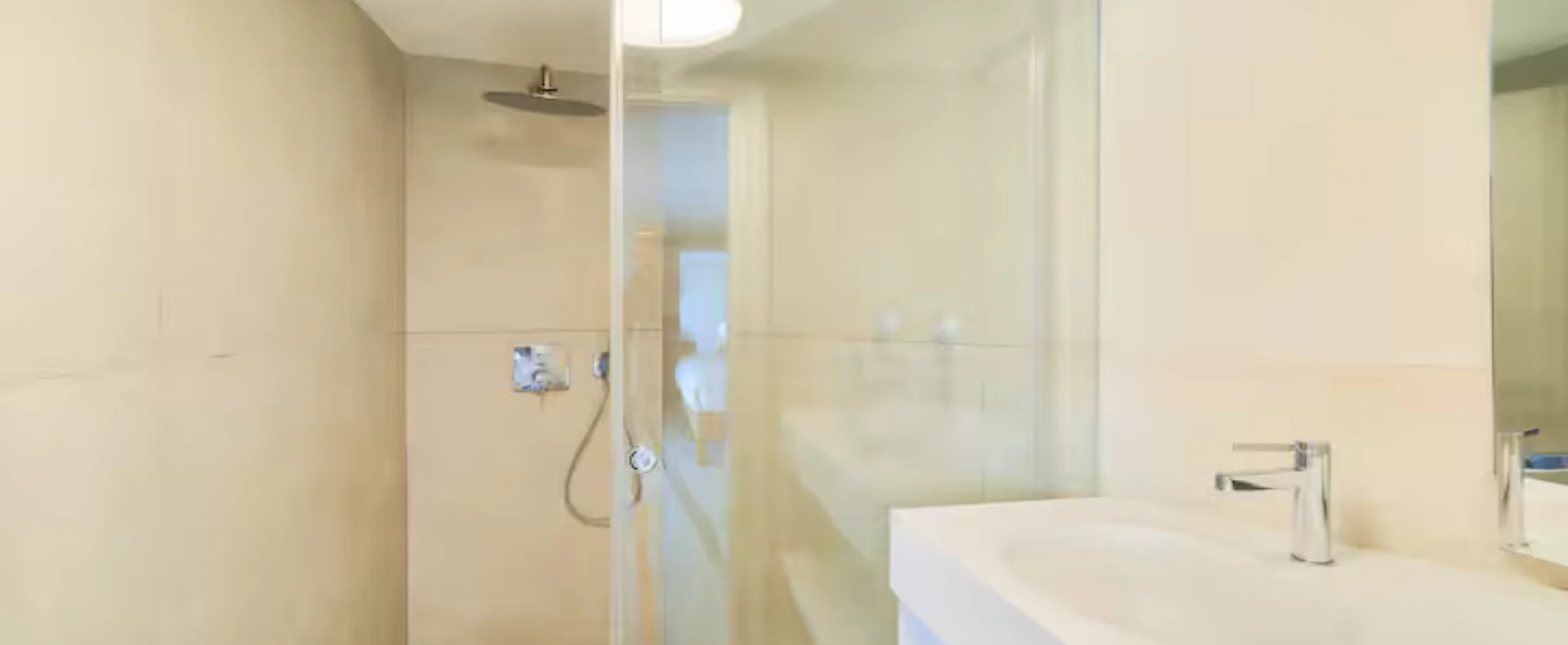 43edce79-3ca7-4c95-9825-8f0cfe26b9f6