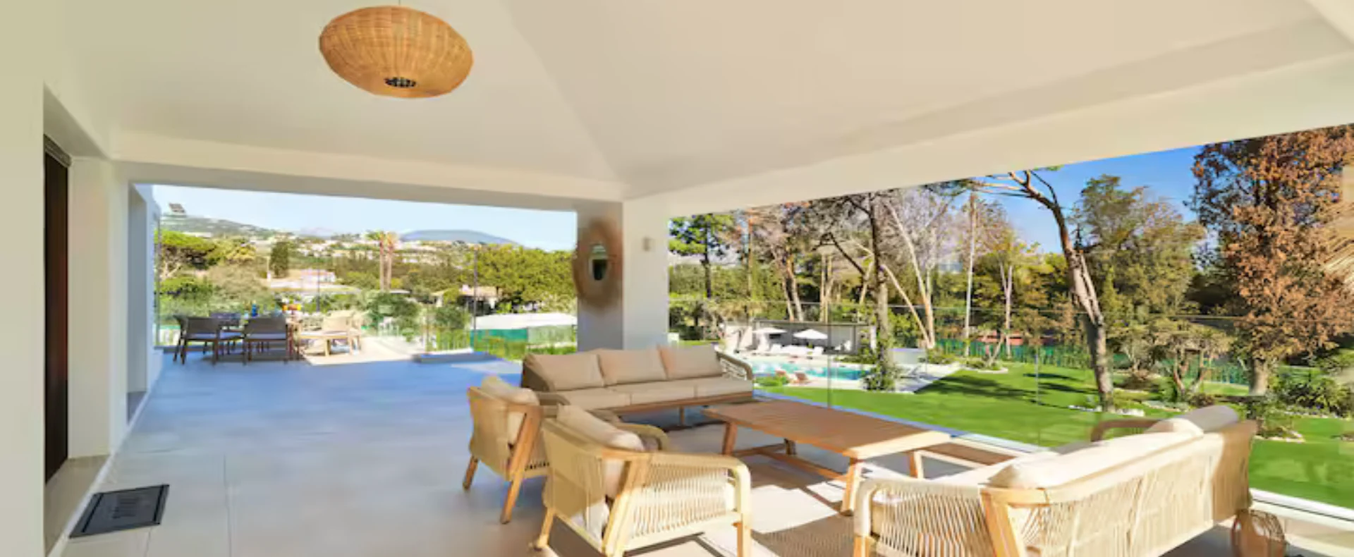 71390273-832f-4084-8a5f-7bc556c5f3df