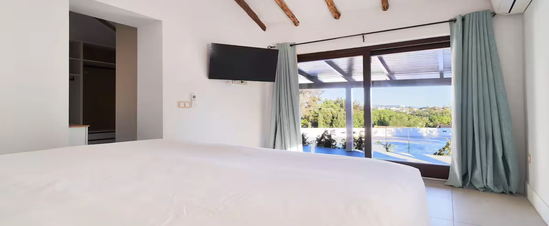 7e6e7955-3836-4127-87c8-022fa1e12bbd