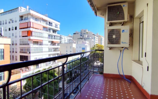 Vivienda amplia y luminosa en calle Sierra Blanca, esquina con Avda. Ricardo Soriano, Marbella centro